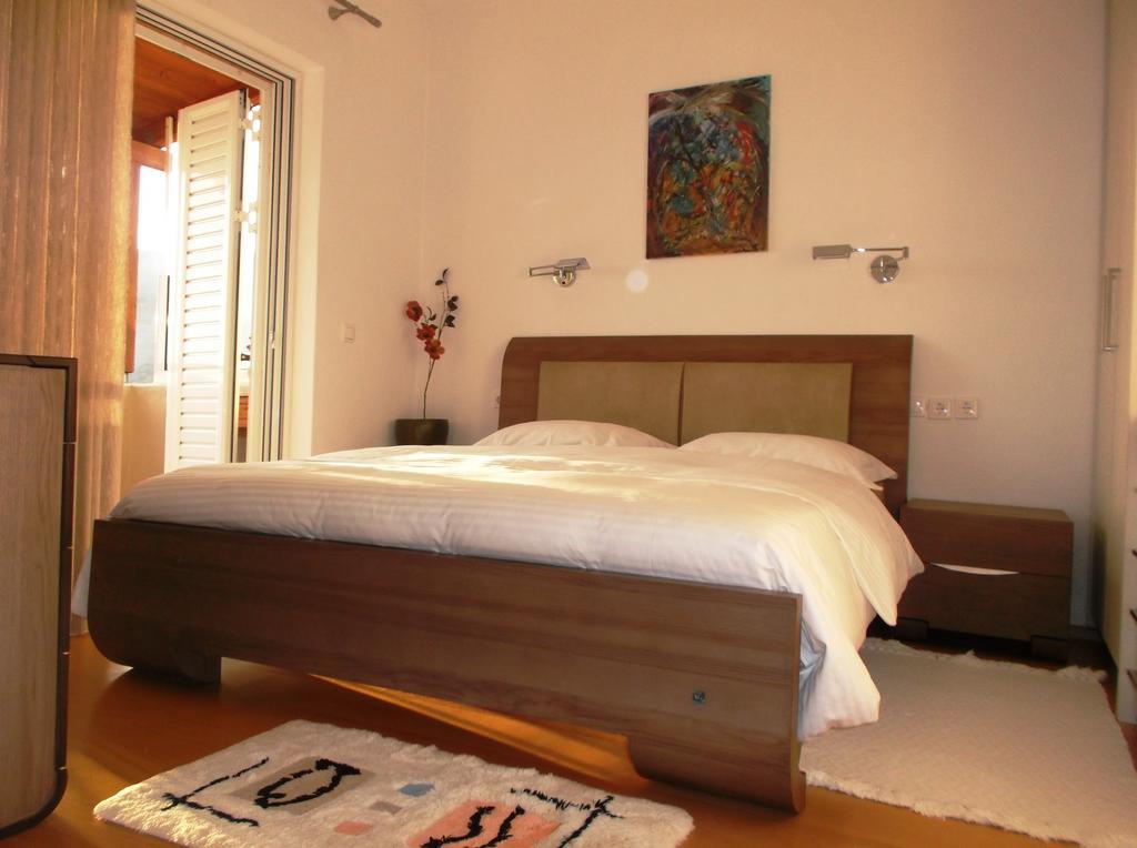 Vanessa House Luxury Apartments Skiathos Town Exterior photo